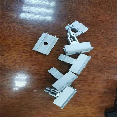 Koj tus kws tshaj lij tus khub rau ib nrab thiab kawg clamp